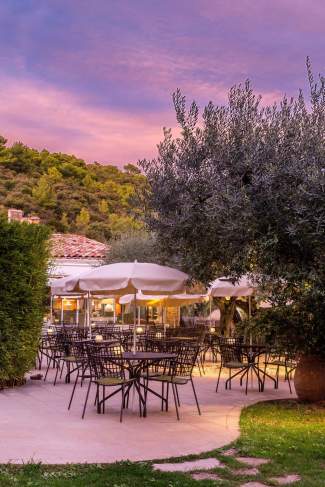 La Bastide du Calalou, Restaurant Moissac-Bellevue, Terrasse du Restaurant.